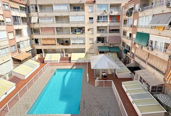 Revente - Appartement - Torrevieja - La Mata pueblo