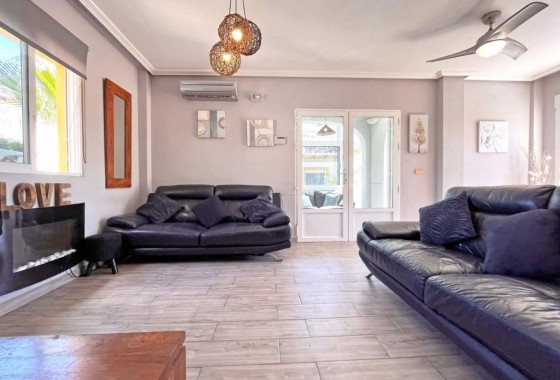 Revente - Villa - Orihuela Costa - La Zenia