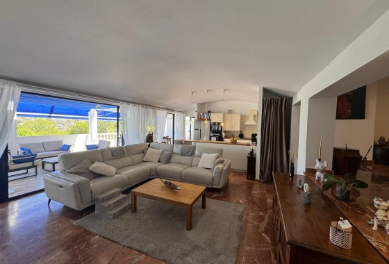 Resale - Apartment - Las Ramblas