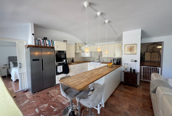 Resale - Apartment - Las Ramblas