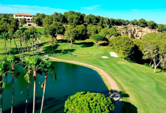 Resale - Townhouse - Las Ramblas