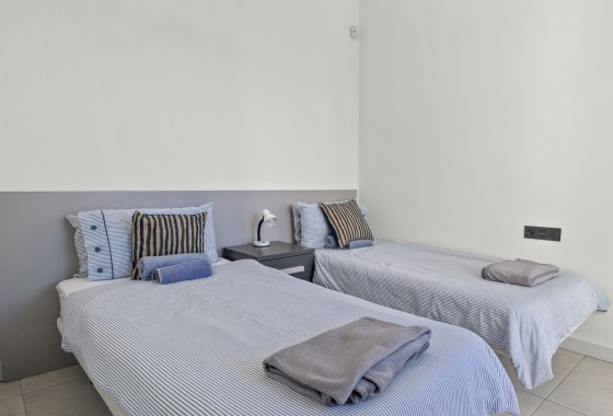 Resale - Detached Villa - Algorfa