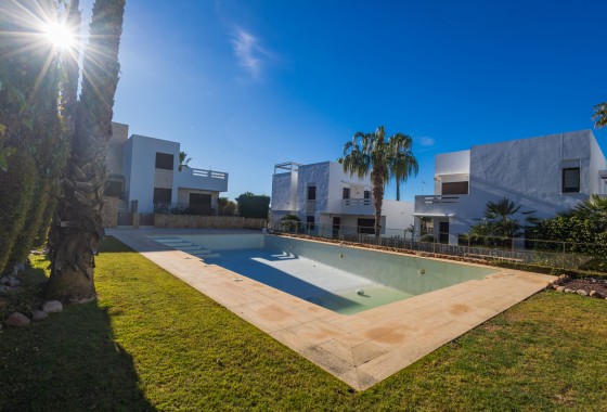 Resale - Detached Villa - Algorfa