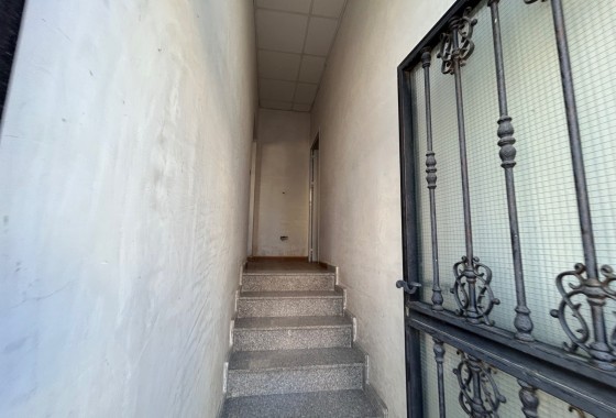 Segunda Mano - Local - Jacarilla