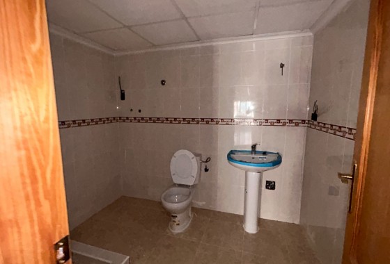 Segunda Mano - Local - Jacarilla