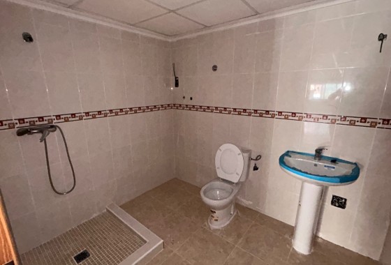 Segunda Mano - Local - Jacarilla