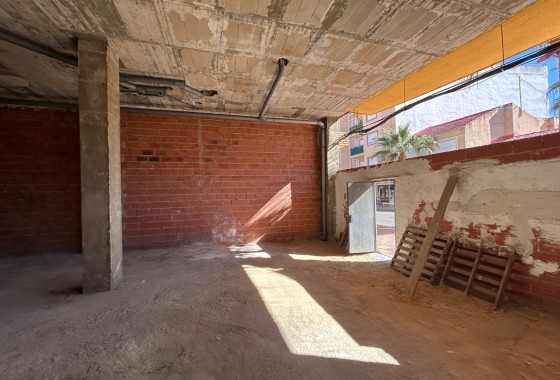 Segunda Mano - Local - Jacarilla