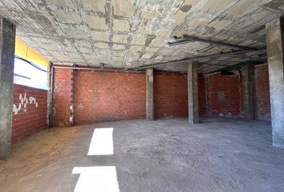 Segunda Mano - Local - Jacarilla