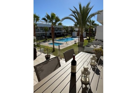 Resale - Apartment - Mar de Cristal
