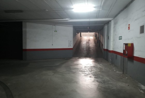 Revente - Garage - Torrevieja - Estacion de autobuses