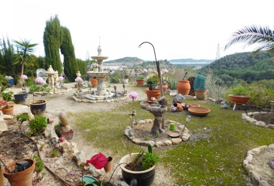 Resale - Finca / Country Property - Torremendo
