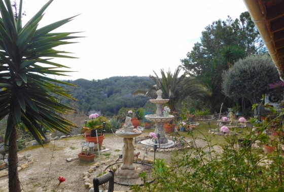 Resale - Finca / Country Property - Torremendo