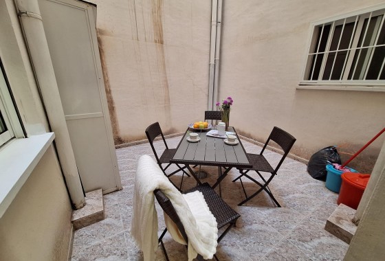 Resale - Apartment - Torrevieja - Estacion de autobuses