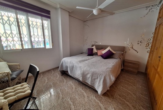 Resale - Apartment - Torrevieja - Estacion de autobuses