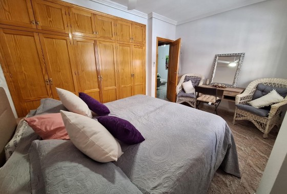 Resale - Apartment - Torrevieja - Estacion de autobuses