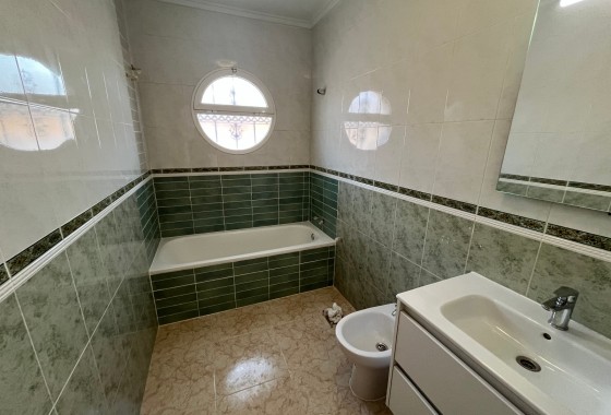 Revente - Quad House - Punta Prima - Serena