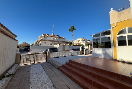 Revente - Quad House - Punta Prima - Serena