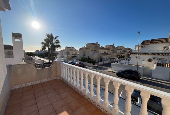 Revente - Quad House - Punta Prima - Serena