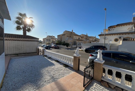 Revente - Quad House - Punta Prima - Serena