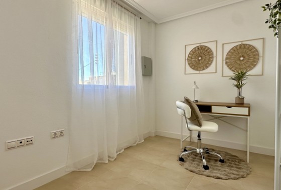 Resale - Apartment - Torrevieja