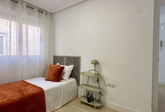 Resale - Apartment - Torrevieja