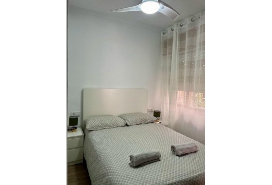 Resale - Apartment - Torrevieja - Torrejón