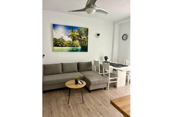 Resale - Apartment - Torrevieja - Torrejón