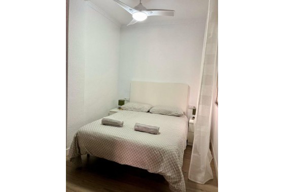 Resale - Apartment - Torrevieja - Torrejón