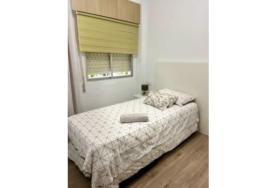 Resale - Apartment - Torrevieja - Torrejón