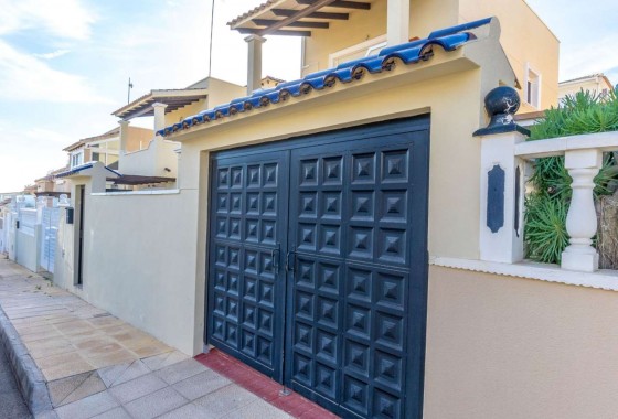 Resale - Detached Villa - Orihuela Costa