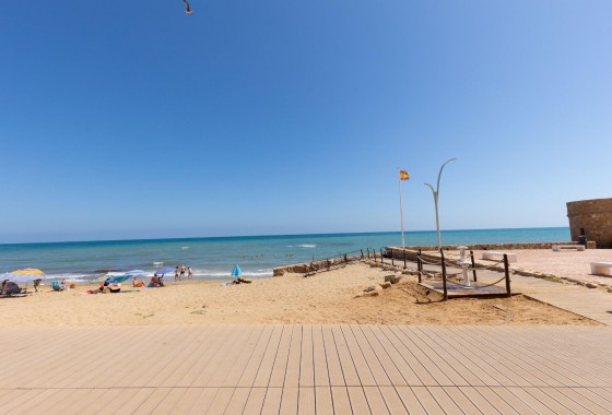 Revente - Appartement - Torrevieja - La Mata pueblo