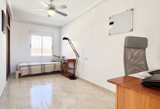 Revente - Maison de ville - Torrevieja - La Siesta - El Salado -  Torreta