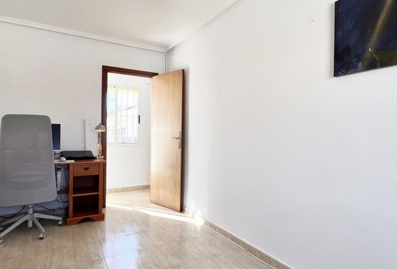 Revente - Maison de ville - Torrevieja - La Siesta - El Salado -  Torreta