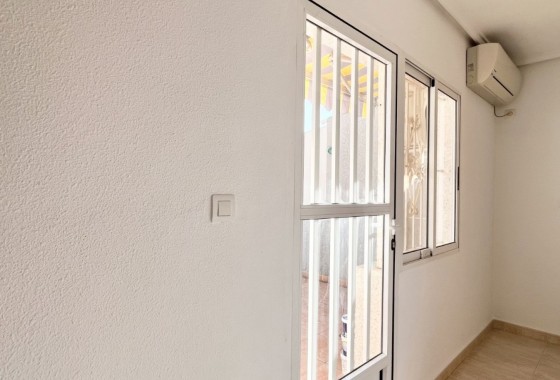 Revente - Maison de ville - Torrevieja - La Siesta - El Salado -  Torreta