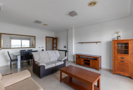 Resale - Apartment - Torrevieja - Paseo maritimo