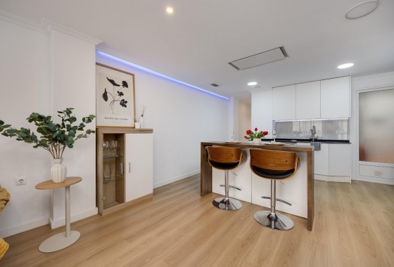 Resale - Apartment - Torrevieja - torrevieja