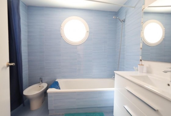 Resale - Apartment - Orihuela Costa - Campoamor