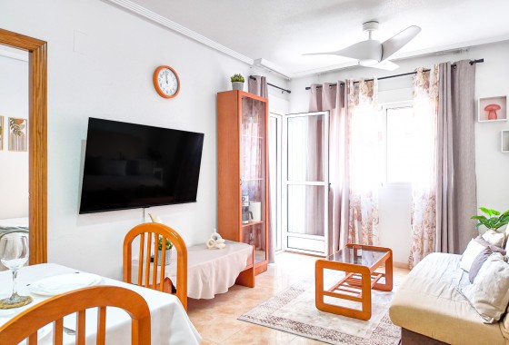 Resale - Apartment - Torrevieja - Parque las naciones