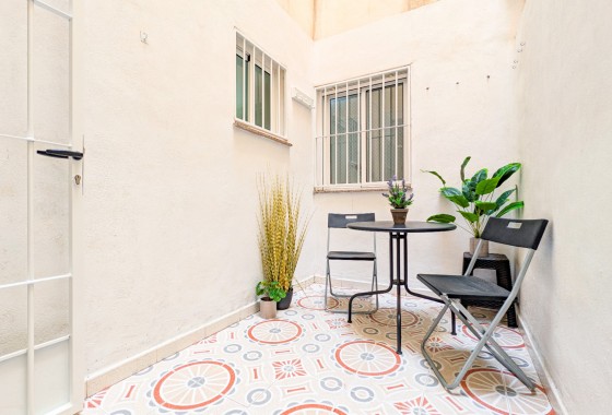 Resale - Apartment - Torrevieja - Parque las naciones