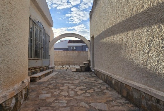 Revente - Villa - Torrevieja - El Chaparal