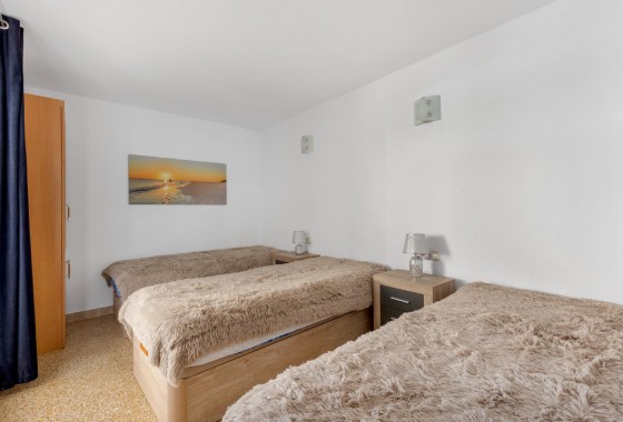 Resale - Apartment - Torrevieja - Playa del cura