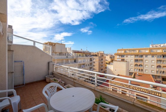 Resale - Apartment - Torrevieja - Centro