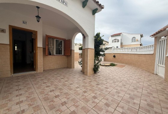 Resale - Detached Villa - Torrevieja - Acequion