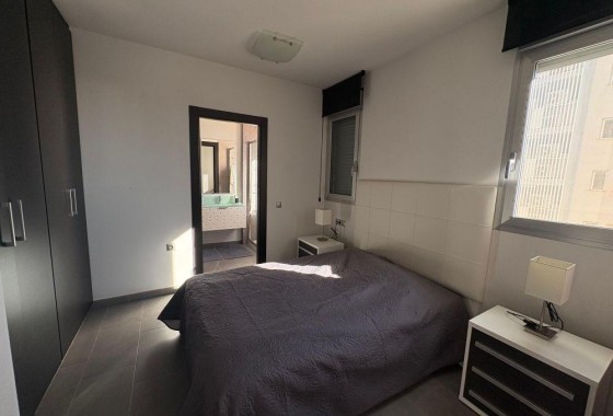 Resale - Apartment - Torrevieja - Acequion