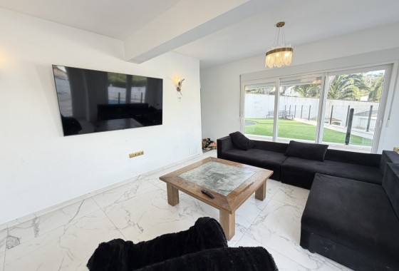 Revente - Villa - Villamartin