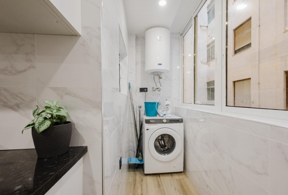 Revente - Appartement - Torrevieja - Acequion