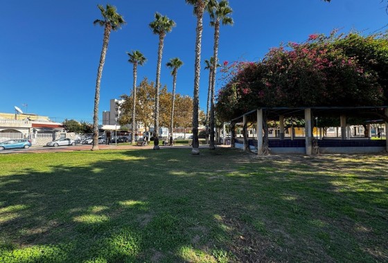 Revente - Immeuble - Torrevieja - Playa del cura