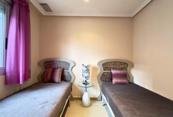 Revente - Immeuble - Torrevieja - Playa del cura