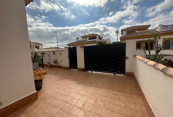 Revente - Villa - Orihuela Costa - Entre Naranjos Vistabella