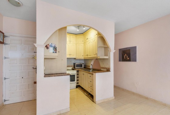Resale - Apartment - Torrevieja - Centro - Muelle Pesquero